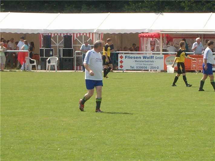 100b2222.jpg